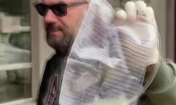 Sonda tüpüne meyve suyu koyup dilencilik yapan şahıs yakalandı