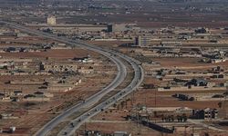 Terör örgütü YPG/SDG Deyr Hafir'den sivillerin çıkışını engelliyor