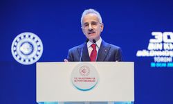 Ulaştırma ve Altyapı Bakanı Uraloğlu: Bölünmüş yol ağımızı 30 bin kilometreye çıkardık.