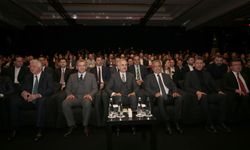 Ulaştırma ve Altyapı Bakanı Uraloğlu, THY Yönetim Zirvesi 2026 etkinliğinde konuştu: