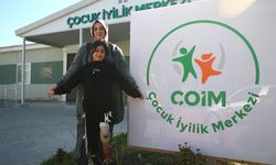 6 ŞUBAT DEPREMLERİNİN ÜÇÜNCÜ YILI - Enkazdan 117 saat sonra kurtarılan Zeliha, öğretmenlik hayaline protez bacakla ilerliyor