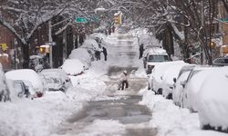 ABD'deki kar fırtınası hayatı durma noktasına getirdi