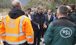 Adana Valisi Yavuz, trafiğe kapatılan Feke-Saimbeyli kara yolunda incelemede bulundu