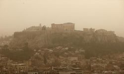 Afrika tozu, Atina'da gökyüzünü sarıya boyadı