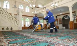 Akdeniz'de camilerde Ramazan hazırlığı