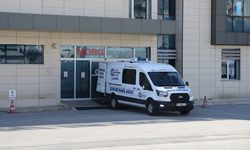 Antalya'da teravihe giderken otomobilin çarpması sonucu yaralanan kadın hastanede öldü