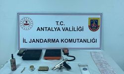 Antalya'da uyuşturucu operasyonunda 3 şüpheli yakalandı