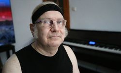 Besteleriyle hayata bağlanan görme engelli Öztürk'ün hedefi albüm çıkarmak