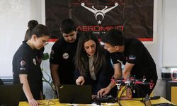 Dijital odaklı çalışmalarıyla öğrencileri teknoloji çağına hazırlıyor