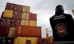 Gümrükler Muhafaza ekipleri, üç ayrı operasyonda çok sayıda uyuşturucu ve ilaç ele geçirdi