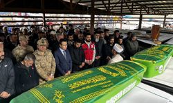 Hatay’da Yürek Yakan Veda: İki Küçük Kardeş Yan Yana Defnedildi