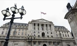 İngiltere Merkez Bankası politika faizini yüzde 3,75'te sabit bıraktı
