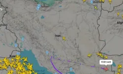İran Saldırısı Sonrası Havada Panik: Uçuşlar İptal Edildi