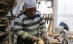 Isparta'da ahşap oyma ustası sanatını yaşatmaya çalışıyor
