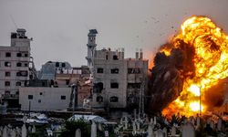 İsrail, ateşkesi ihlal ederek Gazze Şeridi'ne saldırılarını sürdürdü