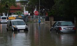 İzmir Valiliğinden kuvvetli yağış, taşkın ve lodos uyarısı