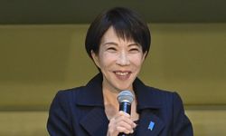 Japonya'nın ilk kadın başbakanı, ülkedeki en büyük seçim zaferini kazandı