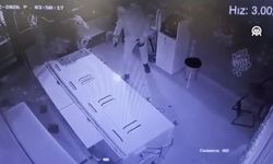 Kayseri'de forkliftle kepenk ve camlarını kırdığı kuyumcudan altın çalıp eşekle kaçan zanlı tutuklandı