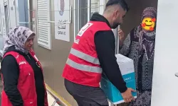 Türk Kızılay'ından Hatay'daki Konteyner Kentlere Yardım Kolisi