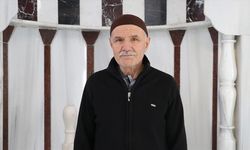 Mahallesindeki caminin kapısını 20 yıldır hem ibadet hem de temizlik için aralıyor