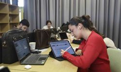 Mersin'de okuma salonları gençlerin ikinci evi oldu