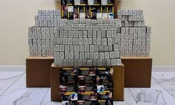 Mersin'de otomobilde 200 bin makaron ele geçirildi