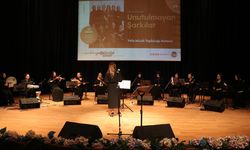 Öğrenciden emekliye kadınlardan oluşan topluluk, Türk sanat müziği hafızasını sahneye taşıyor