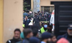 Pakistan'da cuma namazı sırasında camide meydana gelen patlamada en az 31 kişi hayatını kaybetti