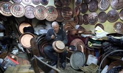 Şanlıurfa'da 60 yıllık usta bakırcılığı yaşatmak için başkanlık görevini yeniden üstlendi