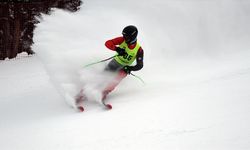 Sarıkamış'ta Berkin Usta Sezonu Alp Disiplini kayak yarışları başladı