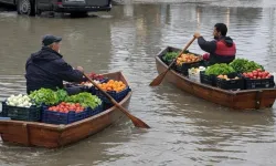 Antakya Sebze Hali Yolu Göle Döndü: Vatandaşlar Özel Görsel Hazırladı!