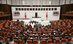 Trafik cezalarının artırılmasına yönelik düzenlemeleri de içeren kanun teklifi, TBMM Genel Kurulunda kabul edildi