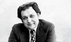 Türk basınının duayeni Nezih Demirkent ölüm yıl dönümünde saygı ve özlemle anılıyor