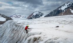 Türk bilim insanlarından Antarktika'da iklim değişikliğine farkındalık vurgusu