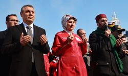 Türk Kızılay'ın Gazze için hazırladığı 21. 'İyilik Gemisi' Mersin Limanı'ndan uğurlandı