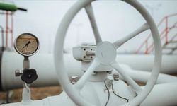 AB, Macaristan ve Slovakya'ya petrol akışını sağlamaya çalışıyor