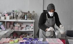 Afyonkarahisar'da kadınlar kooperatif çatısı altında hediyelik eşya üretimini artırıyor