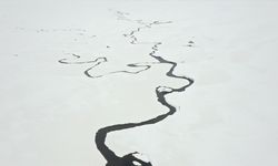 Ağrı'da karla kaplı menderesler havadan görüntülendi