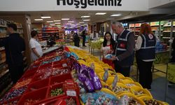 Antalya'da Ramazan Bayramı öncesinde market ve restoranlarda fiyatlar denetlendi