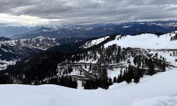 Ardahan'da kar ve sis ulaşımı olumsuz etkiliyor