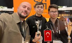 Bursalı lise öğrencileri robotik yarışmasında dünya ikincisi oldu