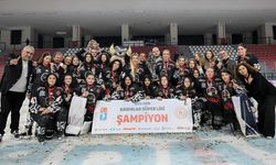 Buz Hokeyi Kadınlar Süper Lig'de şampiyon 'Buzadam'