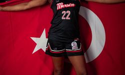 ÇİMSA ÇBK Mersin'in ABD'li basketbolcusu Burke, Türk vatandaşı oldu