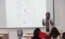 Dedesini akciğer kanserinden kaybeden doktor 23 yıldır bağımlılıklarla mücadele ediyor