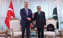 Dışişleri Bakanı Fidan, İslamabad'da Pakistanlı mevkidaşı Dar ile görüştü