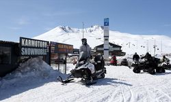 Erciyes'i kar motorlarıyla keşfediyorlar
