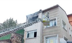 Fatih'te apartmanda çıkan yangında 1 kişi öldü, 5 kişi yaralandı