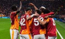 Galatasaray yeşil sahalarda taraftarını, borsada yatırımcısını sevindiriyor
