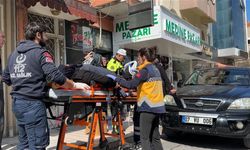 Geri manevra sırasında kaldırımda oturan yaşlı kadına çarpan sürücüye 'neden çarptın' sitemi