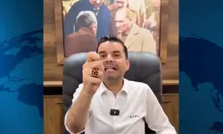 Bu Ne Yaman Çelişkidir: Aynı Kişi İki Farklı Tutarsız Açıklama!